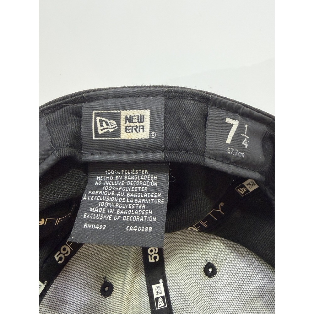 New Era 59FIFTY New York Yankees MLB Fitted Hat Cap Black on Black Size 7 1/4 - Picture 9 of 9
